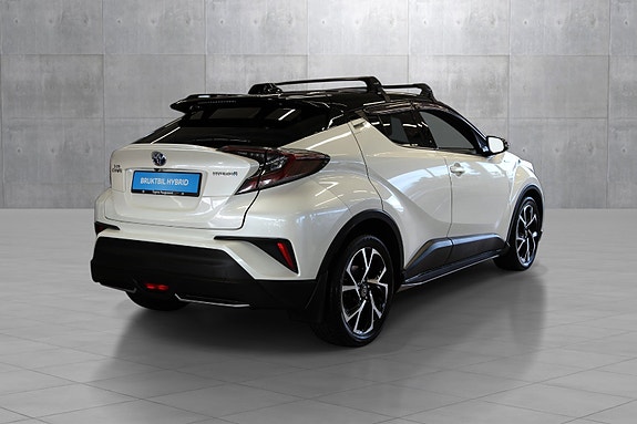 Toyota C-HR 6 of 30