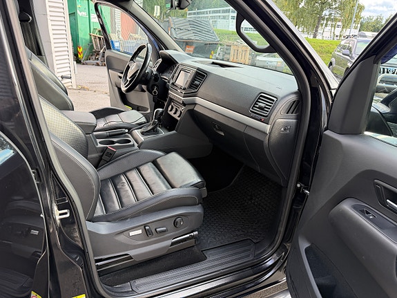 Volkswagen Amarok 19 of 28