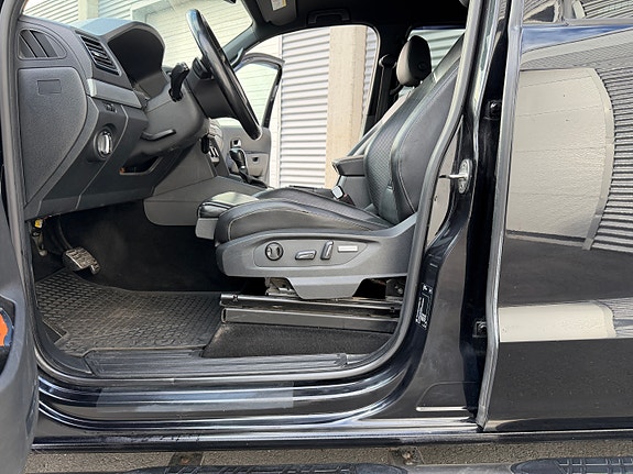Volkswagen Amarok 10 of 28