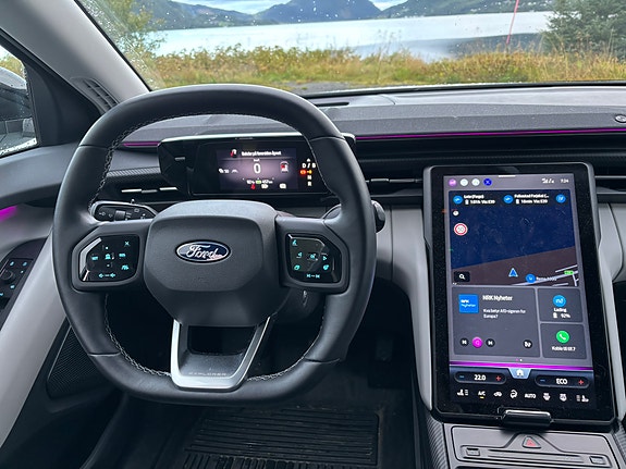 Ford Explorer 7 of 8