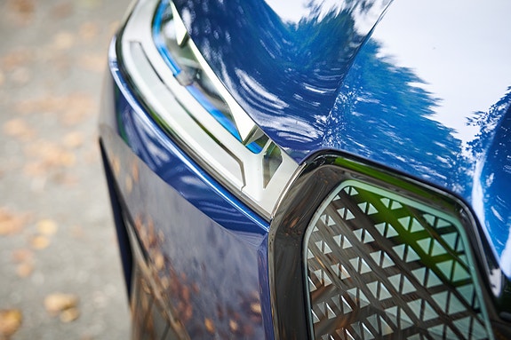 BMW iX 22 of 30