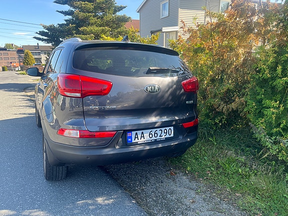 Kia Sportage 2 of 13