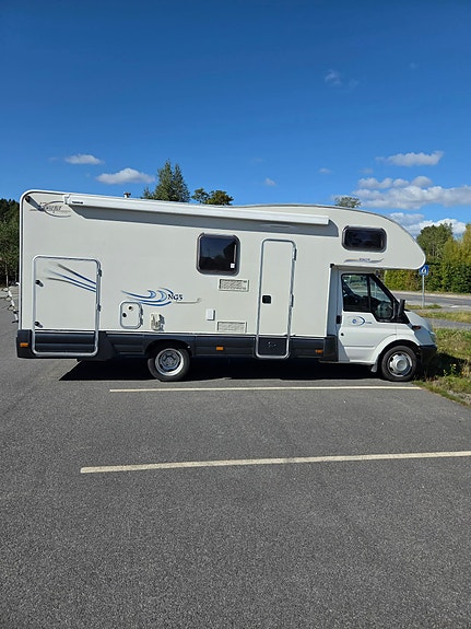 Ford Rimor 10 of 11