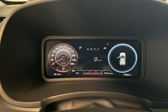 Hyundai Kona 10 of 27