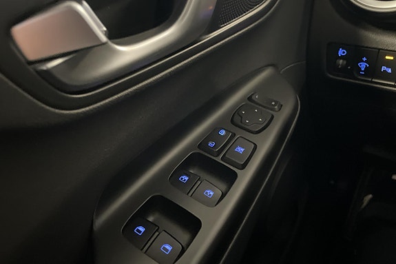 Hyundai Kona 17 of 27