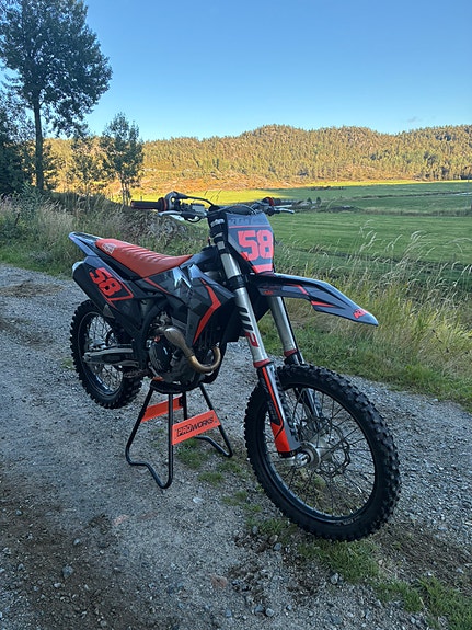 KTM Sxf250 2 of 17
