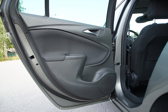 Opel Astra 13 of 30