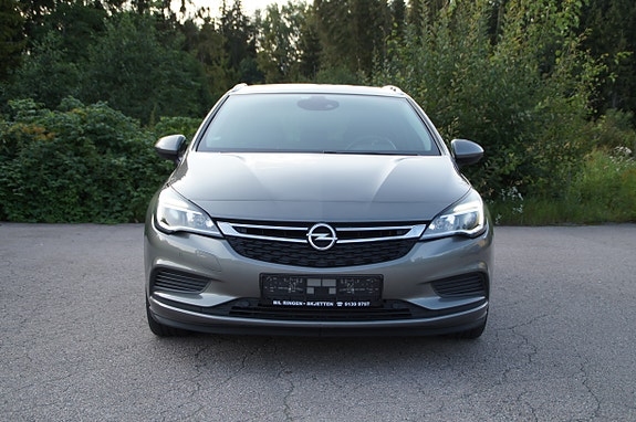 Opel Astra 8 of 30