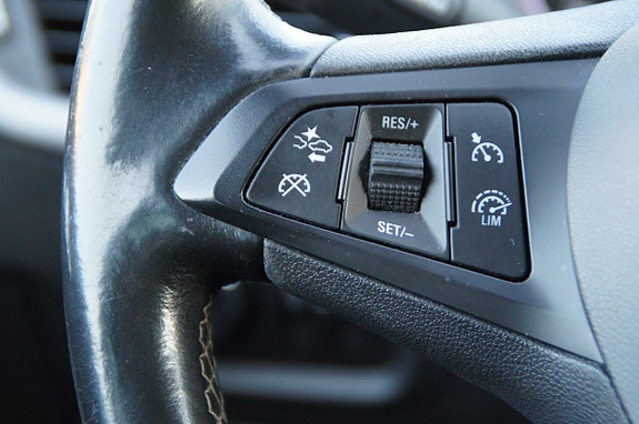 Opel Astra 30 of 30