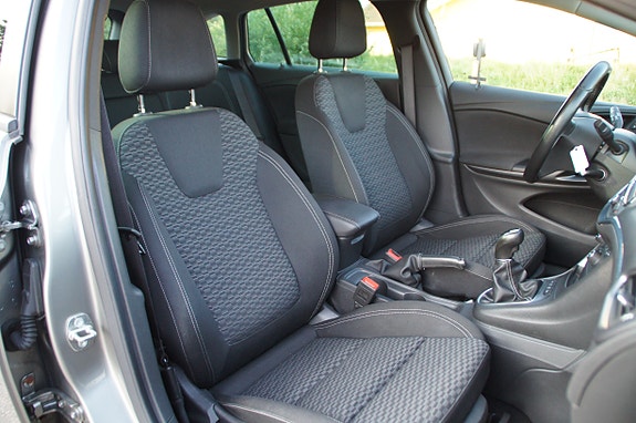Opel Astra 19 of 30