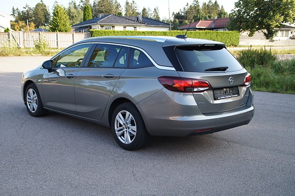 Opel Astra 3 of 30
