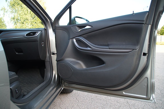 Opel Astra 22 of 30