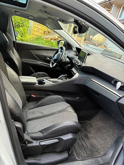Peugeot 5008 7 of 30
