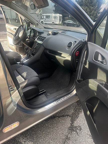 Opel Meriva 6 of 14