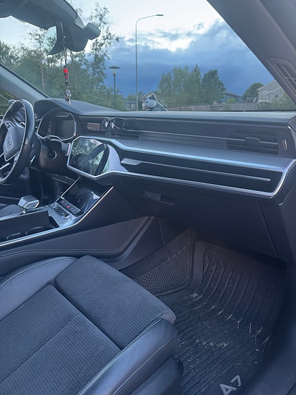 Audi A7 9 of 30