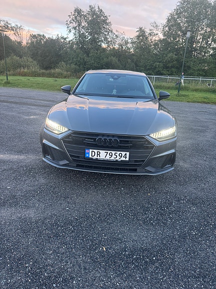 Audi A7 2 of 30