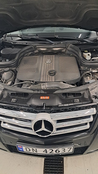 Mercedes-Benz GLK220 5 of 17