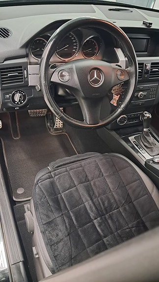 Mercedes-Benz GLK220 11 of 17