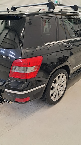 Mercedes-Benz GLK220 4 of 17