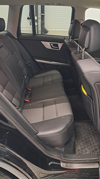 Mercedes-Benz GLK220 6 of 17