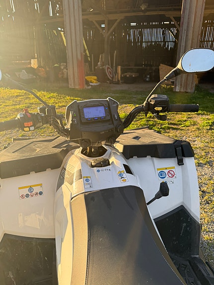 Polaris Sportsman X2 570 10 of 20