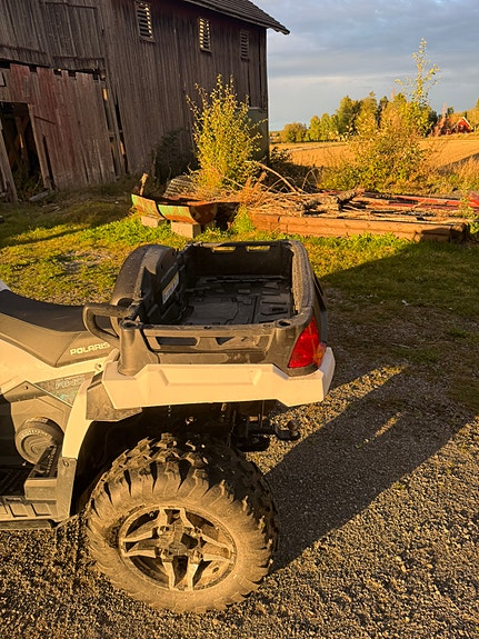 Polaris Sportsman X2 570 7 of 20