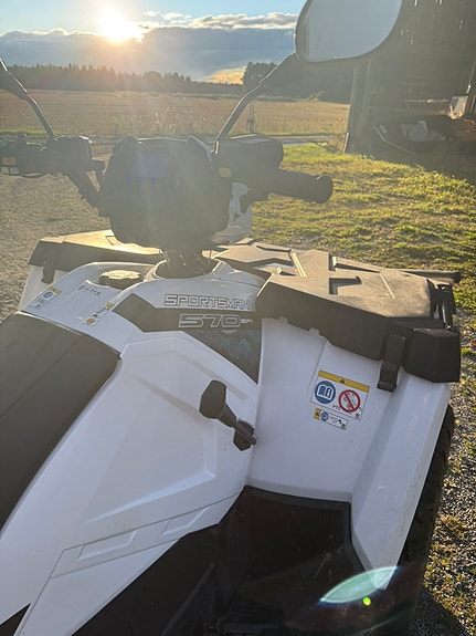 Polaris Sportsman X2 570 11 of 20