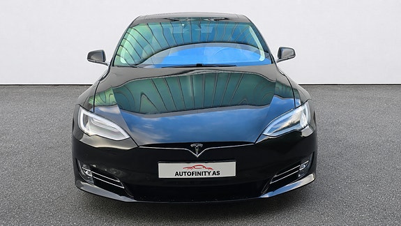 Tesla Model S 4 of 30