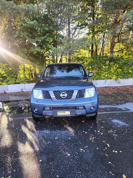 Nissan Pathfinder 2 of 19