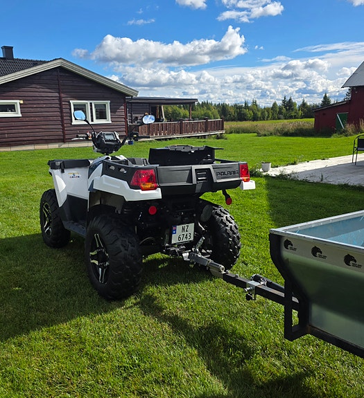 Polaris Sportsman X2 570 3 of 10