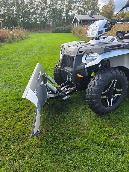 Polaris Sportsman X2 570 6 of 10