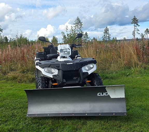 Polaris Sportsman X2 570 5 of 10