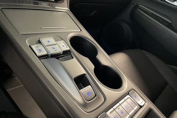 Hyundai Kona 14 of 27