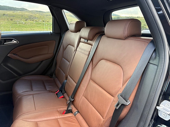 Mercedes-Benz B180 15 of 30