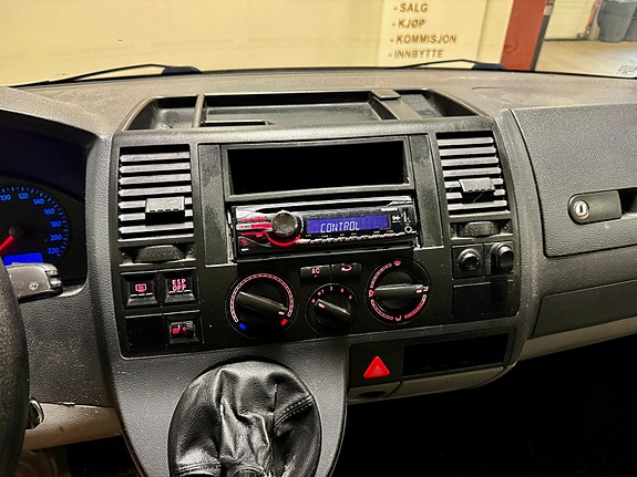 Volkswagen Transporter 18 of 30