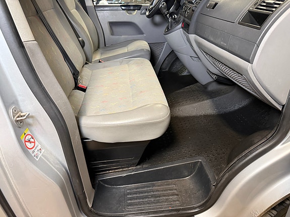 Volkswagen Transporter 23 of 30
