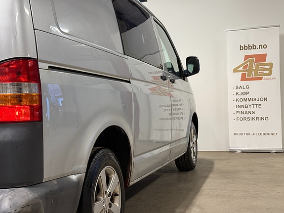 Volkswagen Transporter 12 of 30