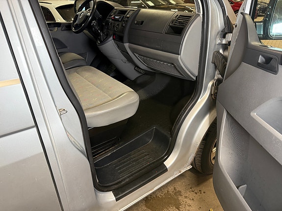 Volkswagen Transporter 22 of 30