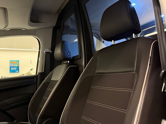 Volkswagen Caddy 16 of 30