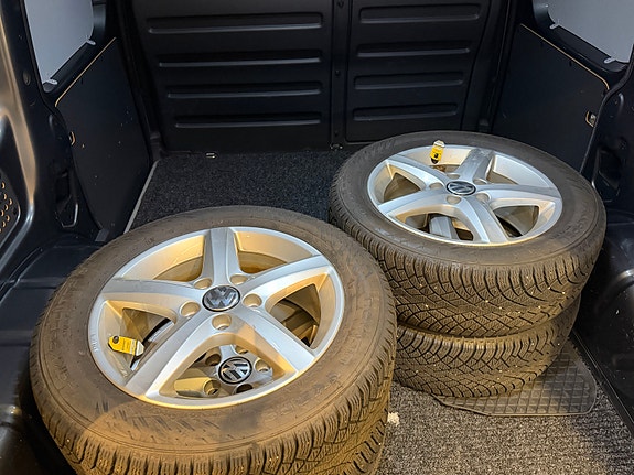 Volkswagen Caddy 29 of 30