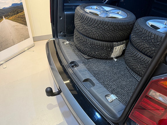 Volkswagen Caddy 27 of 30