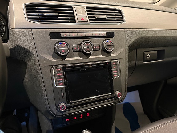 Volkswagen Caddy 19 of 30