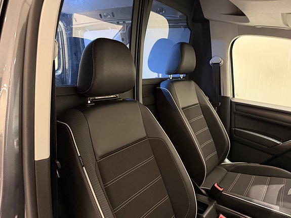 Volkswagen Caddy 23 of 30