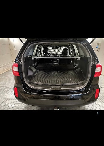 Kia Sorento 4 of 9
