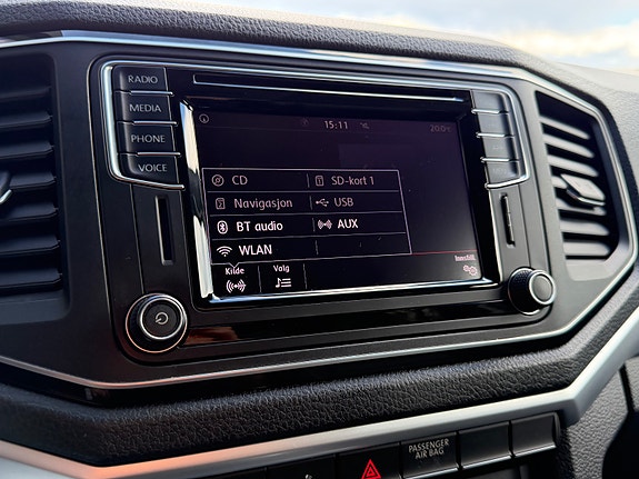 Volkswagen Amarok 27 of 29