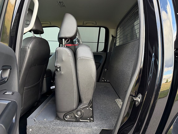 Volkswagen Amarok 17 of 29