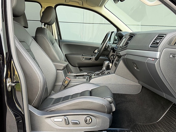 Volkswagen Amarok 19 of 29