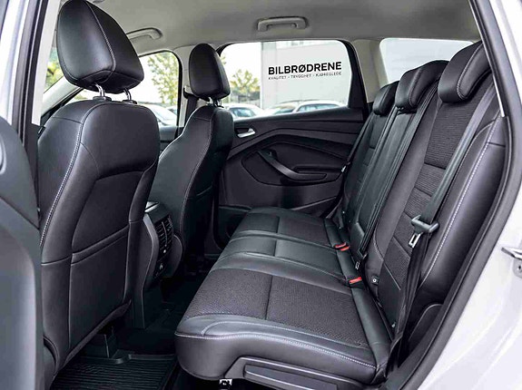 Ford Kuga 5 of 7