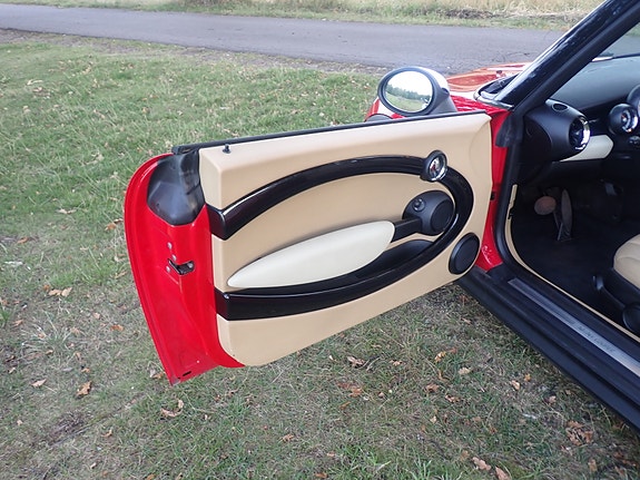 MINI Cooper 29 of 30