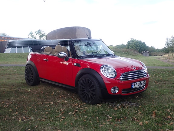 MINI Cooper 22 of 30
